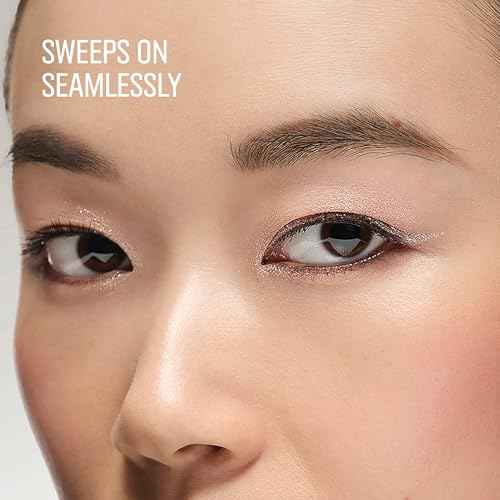 Bobbi Brown Eyeshadow Brush | Eyeshadow Brushes for Contouring, Blending & Diffusing for Smooth Application