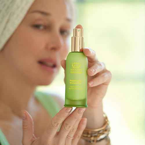 Tata Harper Repairative Moisturizer, Daily Lightweight Moisturizer for Dewy Skin, Made in USA, 50ml