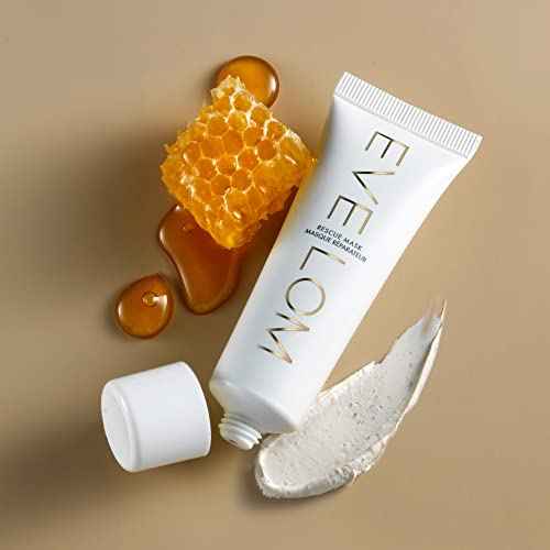 EVE LOM Rescue Mask | Facial mask that purifies and hydrates at the same time. Honey-infused Kaolin Clay conditions skin while ground almonds gently exfoliate when dried mask is buffed off to reveal a brighter complexion. Hydrates up to 72 hours.