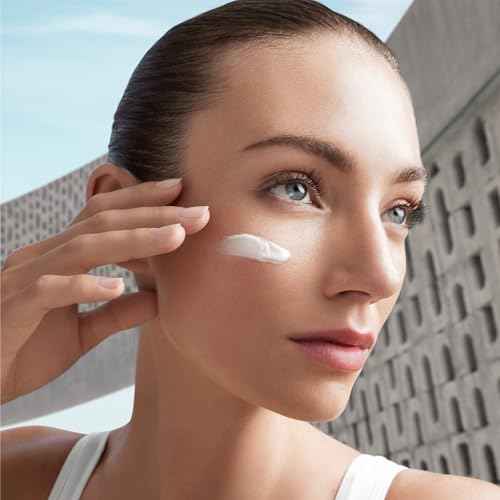 Biotherm Aquasource Hydra Barrier Cream, Lightweight And Fast-Absorbing Face Moisturizer for a Stronger Skin Barrier, with Biotech Plankton, Bio-Ceramides and Hyaluronic Acid