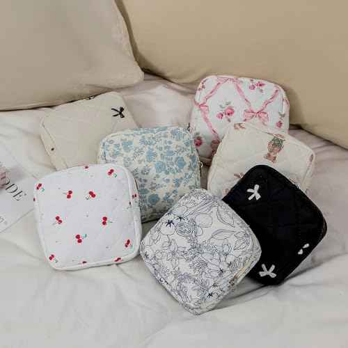 Small Quilted Cotton Makeup Bag for Purse, Cosmetic Bag with Compartments, Cotton Aesthetic Makeup Bag, Travel Toiletry Pouch, Key Pocket Lipstick Bag Card Holder Data Cable Organizer£¨01White Bear£©