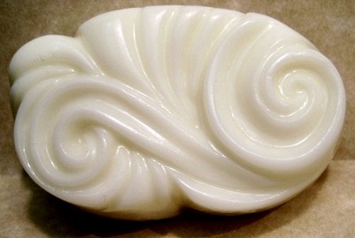 1889 Beauty 3 Pk Goat Milk & Shea Butter Soap in an Organza Bag - White Flower Fragrances (Freesia)