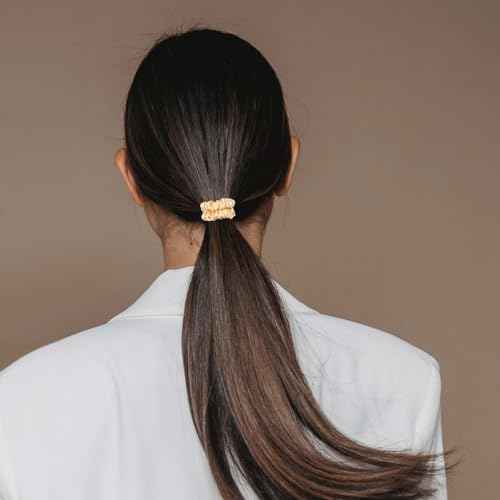 6 Pcs Set 100% Pure Mulberry Silk Scrunchies Hair Ties with 6 Chic Colors Everyday Skinny Scrunchies Silk Ponytail Holders Hair Care No Damage (Champagne)