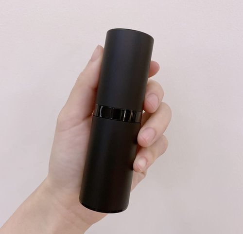 3 Pack Black Airless Pump Bottle Travel Lotion Bottles Cosmetic Cream Bottle Vacuum Pump Bottles Makeup Dispenser Container (15ml/0.5oz)