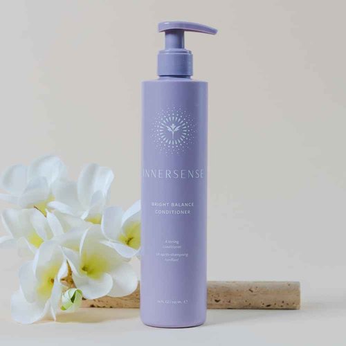 INNERSENSE Organic Beauty - Bright Balance Purple Toning Conditioner | Coconut + Pumpkin Seed Oil to Nourish + Moisturize Light + Gray Hair | Non-Toxic, Cruelty-Free | Paraben Free (10 fl oz | 295 ml)