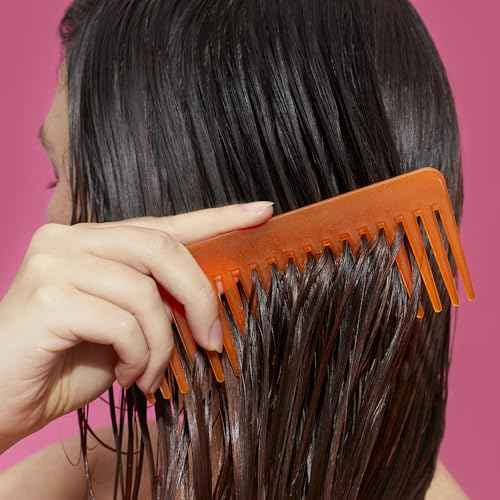 amika the wizard silicone-free detangling primer