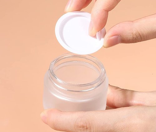 Healthcom 50 Gram/50 ml Empty Sample Jars Round Frosted Glass Bottle Cosmetic Cream Jar Wood Grain Lid Cosmetic Container Glass Cream Box Refillable Cream Pot Jars for Lip Balm Lotion Eyeshadow,4 Pack