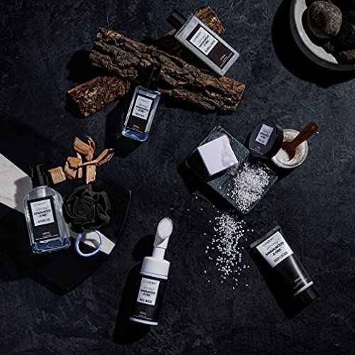 Christmas Gifts Spa Kit for Men - Sandalwood and Oak Scented Bath Gift Set and Shower Gift Basket With Face Wash & Brush, Shower Gel, Bubble Bath, Body Lotion, Body Mist, Handmade Soap, Salts & Puff