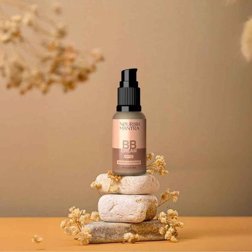 Nourish Mantra BB Cream with SPF 25 | Best For No-Makeup-Makeup Look | Enriched with Niacinamide & Aloe Vera | Suits All Skin Types | For Women | 15 ml