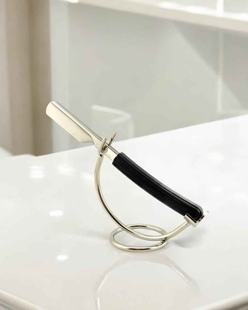 Parker Director Chrome Non-Folding Straight Barber Razor – Japanese-Style Shavette with Stainless Steel Arm, Ergonomic Black Handle & Blade Protector Cap – Ideal for Professionals - 5 Blades Included