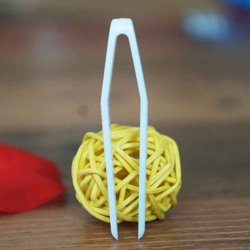 UUYYEO 50 Pcs Mini Plastic Tweezers Contact Lens Clip Beauty Tweezers Makeup Tool for Double Eyelid Stickers