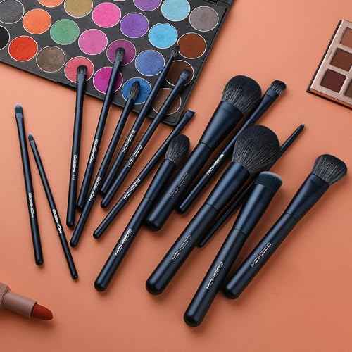 Makeup Brush Set, EIGSHOW Professional Makeup Brushes Kit Foundation Powder Concealers Eye Shadows Makeup 15 Piece for Eye Face Liquid Cream Cosmetics Brushes Kit Best Birthday Gift for Women(BLUE)