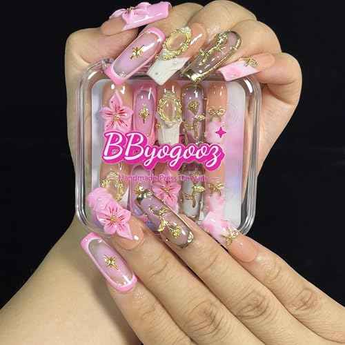 Handmade Press on Nails 3D Floral - Pink Nude Vintage Gold Rose & Pearl Design, Medium Long Square False Nails Reusable Acrylic Fake Nails (Mist Pink, M)