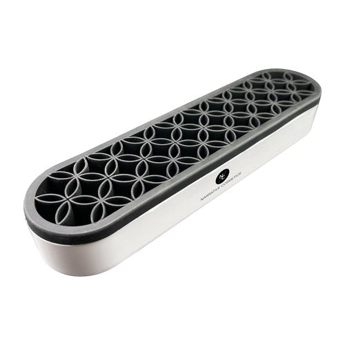 Narrative Cosmetics Upright Silicone Brush Holder with Round Corners - Black