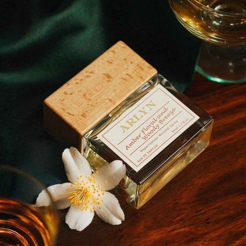 ARLYN Amber Floral and Woody Breeze Eau De Parfum Inspired by for Baccarat Rouge 540, Perfume for Men & Women, Luxury Fragrance - Vegan, Cruelty-Free, and Eco-Conscious (1.7oz / 50ml)