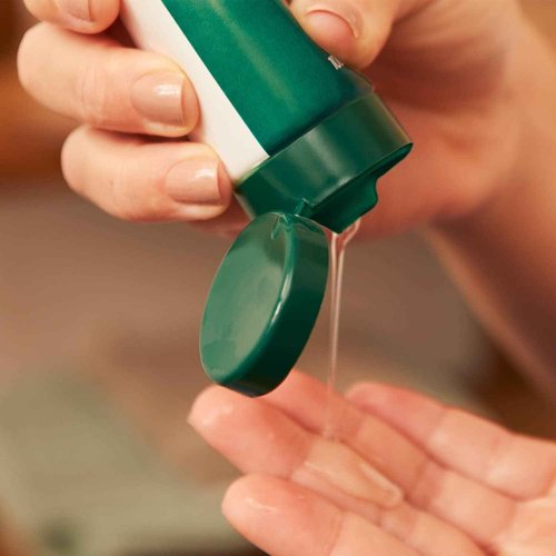 The Body Shop Edelweiss Cleansing Concentrate – Facial Cleanser – Gently Cleanses Tired, Dehydrated Skin– Vegan – 100ml