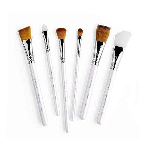 Sigma Beauty S02 Spatula Skincare Brush – Silicone Skincare Tool for Applying Skincare Products to Face and Skin, Face Mask Brush Applicator for Creams, Serums, and Masks (1 Pc)