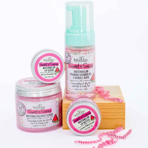 Bella & Bear Sweet 'n; Sassy MIdi Bath & Body Gift Set with Foaming Shower Gel & Bubble Bath, Body Scrub & Lip Scrub and Lip Butter. Great Gifts for Women Birthdays, Girlfriends, Bridesmaids