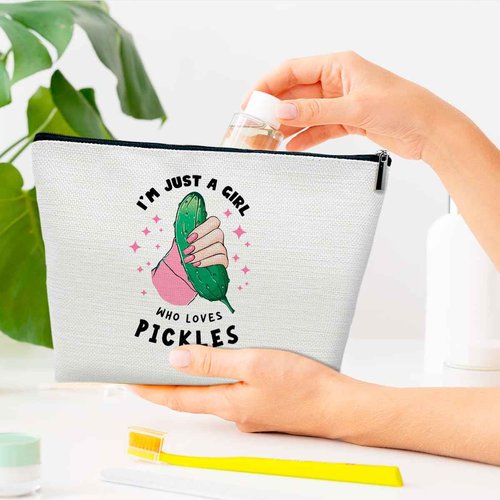 Ythuil Pickles Gifts Makeup Bag, Funny Cosmetic Bag for Purse, Gifts for Women Besties Best Friends, I'm Just A Girl Who Loves Pickles
