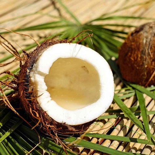 Shwally Black Seed, Coconut & Peppermint Pulling Oil - A True Natural Pulling Oil for Whiter Teeth, Fresher Breath & Happier Gums - Alcohol & Fluoride-Free, 8 Oz, Concentrated