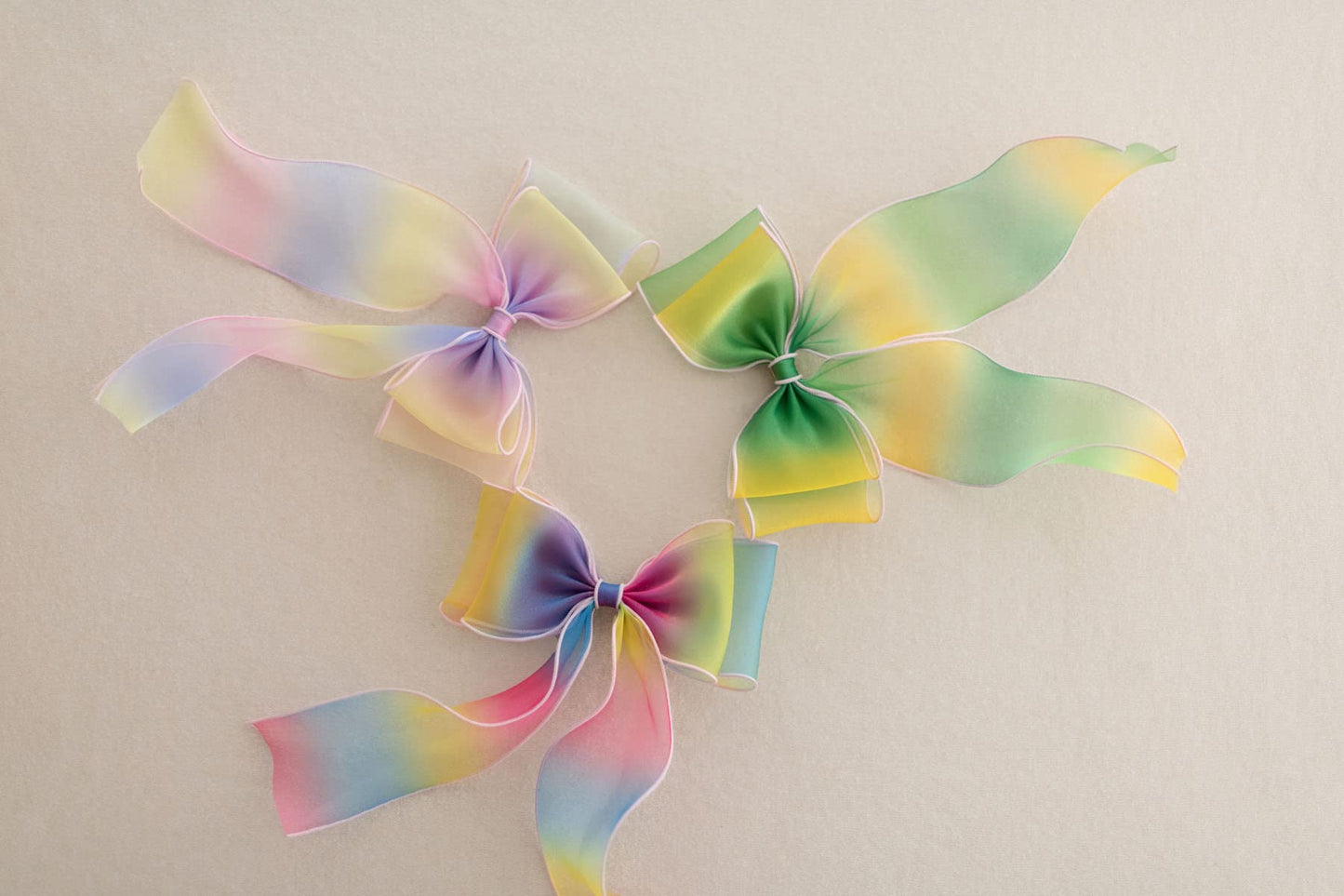 Summer Crystal Organza Large Bow Alligator Hair Clip - Long Ribbons - For Girls and Women - Ideal Hair Accessory for Birthdays, Daily Wear, Holidays, and Parties (Organza Melon)