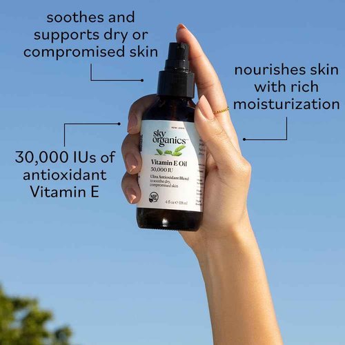 Sky Organics Vitamin E Oil Blend for Face, Organic Antioxidant Facial Oil, 30,000 IUs to Deliver Reparative Moisture and Soothe Dry, Damaged Skin, 100% Pure & Cold-Pressed, 3.97 fl oz, 117 ml