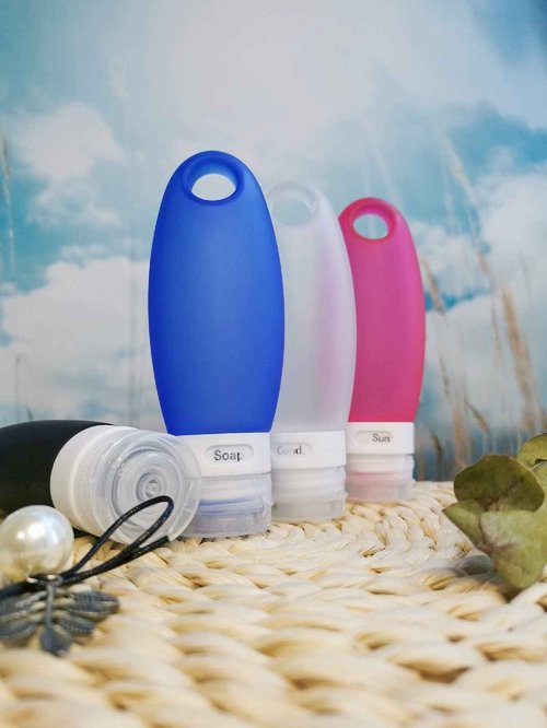 Fullplus Portable Silicone Squeezable Bottles Refillable Cosmetic Gym Containers Travel TSA Approved Tube Set with Shower Lanyard for Shampoo Lotion