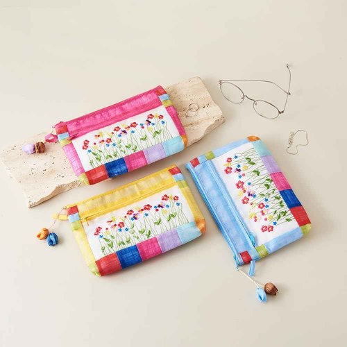 BOJAGI JADE Korean Traditional Patchwork Pouch – Hand-Embroidered Floral Design with Zipper (Light Blue)