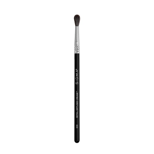 Detail Diffused Crease Brush - E33 by SIGMA for Women - 1 Pc Brush
