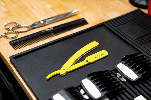 Professional Straight Razor Bundle - Stainless Steel Straight Razor Kit with 20 Gravity Premium Blades ("The OG", Kingsman)
