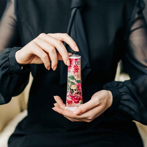 TOKYOMILK Dead Sexy Handcreme, 2.3 oz. - Deep Vanilla, Exotic Wood, White Orchid & Ebony – Romantic & Ethereal, Shea Butter & Cocoa Butter, Hand Moisturizer, Scented Hand Cream, Lotion for Women