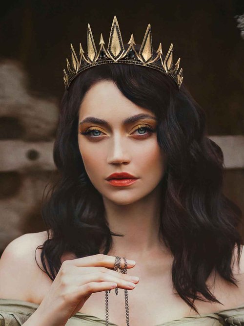 SWEETV Gothic Crowns for Women Black Tiara Queen Crown Witch Hair Accessories for Costume Halloween Prom Party， Gold