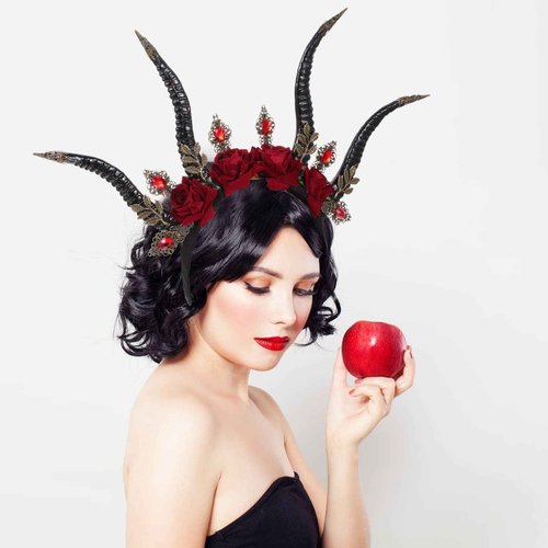 Beavorty Halloween Horn Headband Roses Garland Gothic Hairband Gothic Demon Crystal Headpieces Forest Animal Photography Props for Halloween Headdress Cosplay