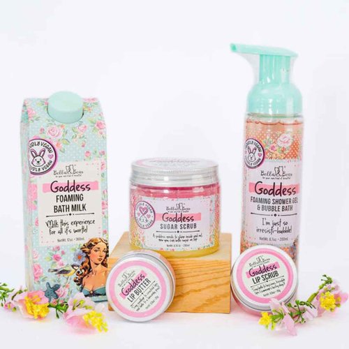 Bella & Bear Goddess Mega Bath & Body Gift Set with Foaming Shower Gel & Bubble Bath, Bath Milk, Body Scrub & Lip Scrub and Lip Butter - Gift for Women