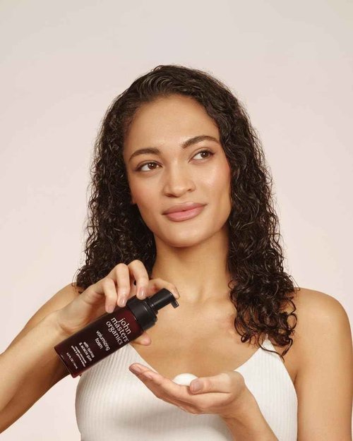 John Masters Organics Volumizing Foam 5.2 oz | 70%+ Organic Ingredients | Non-Aerosol | Long-lasting Hold | Cruelty-Free