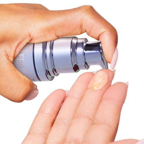 Retinol Serum 2.5% for Face Anti Aging Serum with Hyaluronic Acid to Minimize Wrinkles. Improves Sun Damaged Skin and Fades Dark Spots - Vitamin A Serum - Dermatologist Tested & MADE in USA