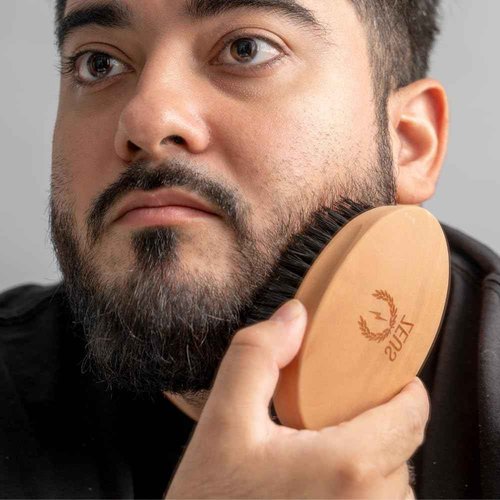 ZEUS Oval Military Beard Brush for Men, Natural Boar Soft Bristle Grooming Tool for Shaping, Conditioning & Daily Beard Maintenance (Made in Germany) Q92