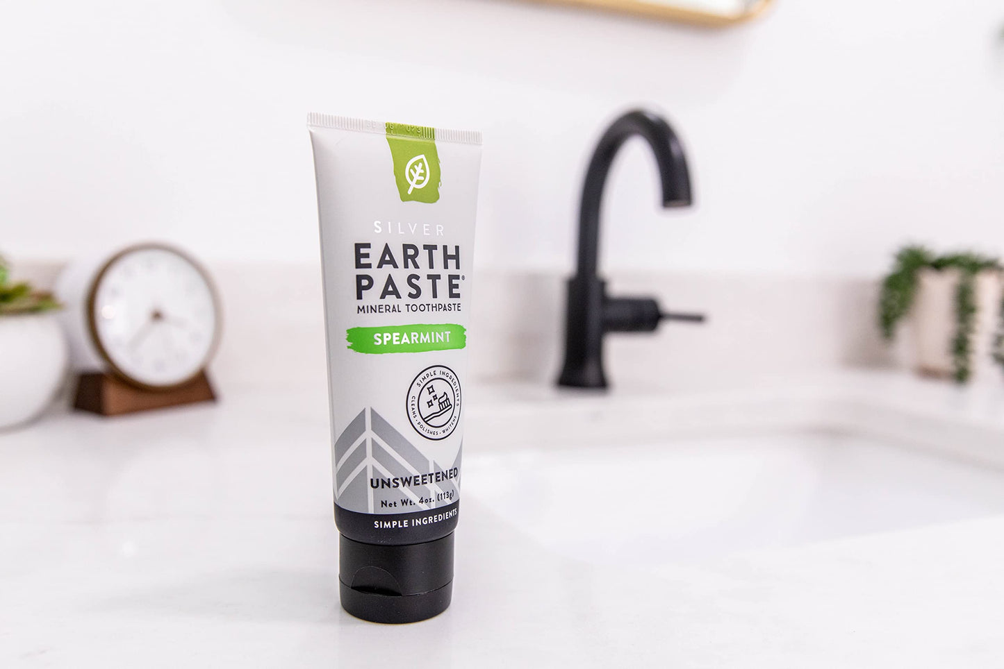 Redmond Earthpaste with Silver - Natural Non-Fluoride Toothpaste, 4 Ounce Tube (Unsweetened Spearmint)