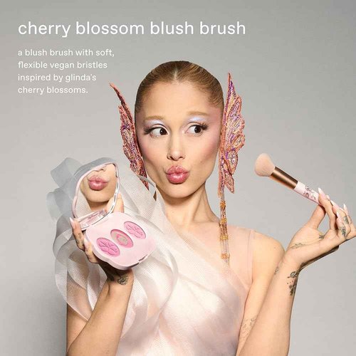 r.e.m. beauty by Ariana Grande Wicked: For Good | Cherry Blossom Blush Brush | Soft, Plush Bristles | Perfect for Building and Blending | 1 Count