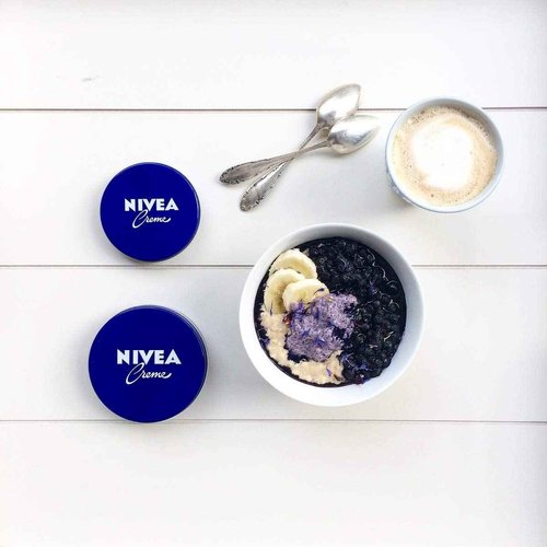 NIVEA Creme (200ml), Moisturizing Cream Provides Intensive Protective Care for Soft and Supple Skin, Ideal for Daily Use as a Face, Hand, or Body Cream (Pack Of 3)