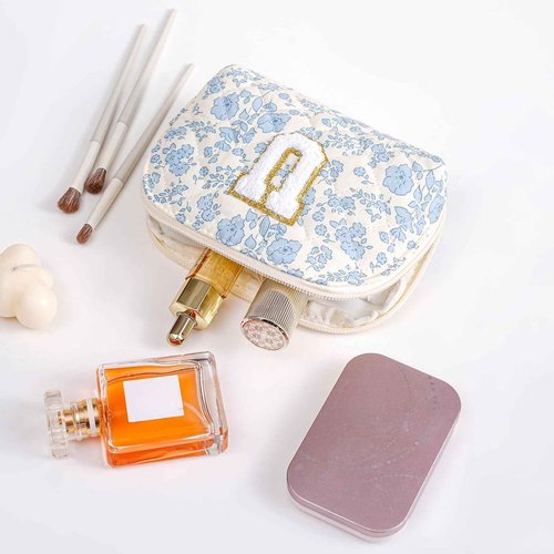WHHJM Initial Dome Cosmetic Makeup Bag Small Cotton Quilted Makeup Pouch for Purse Cute Blue Floral Travel Toiletry Zipper Pouch (Blue Floral U)