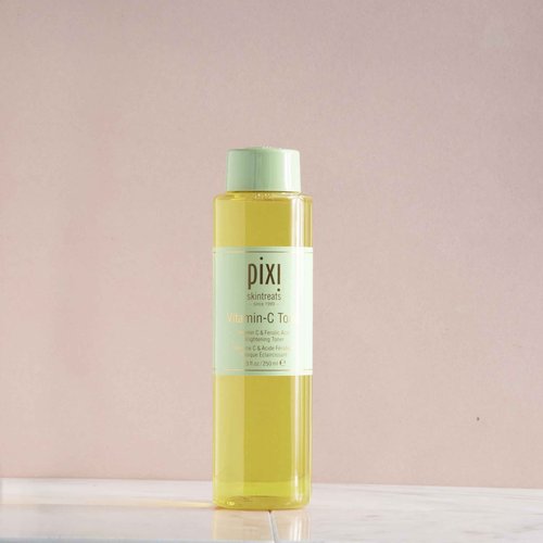 Pixi Vitamin-C Tonic,Brightening & Soothing Facial Toner, Boost Skin Luminosity, Infused with Vitamin-C & Ferulic Acid, Alcohol Free Daily Toner (250ml / 8,5 fl oz)