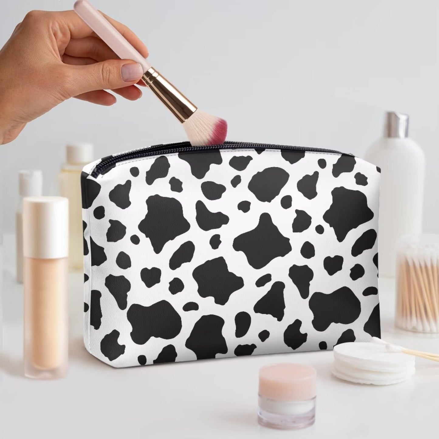 ELEDIZI Cow Print Makeup Bag for Purse Cute Makeup Pouch Aesthetic Black and White Skincare Bag Leather Clutch Bags for Women Waterproof Cosmetic Pouch Portable Makeup Brush Storage Birthday Gifts