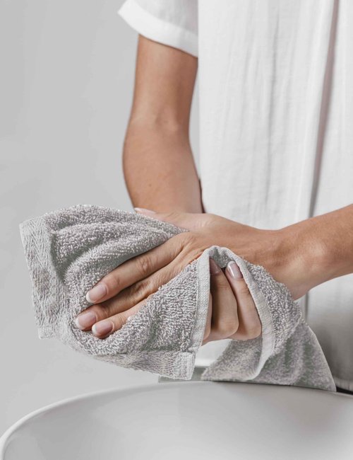 Delara Towels Cotton Washcloths Set 100% Organic Cotton, GOTS Certified Premium Quality Face Cloths, Feather Touch Technology Highly Absorbent and Soft Feel Fingertip Towels, Pack of 6