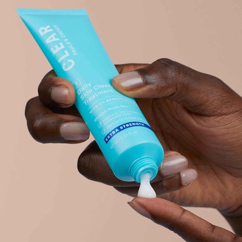 Paula's Choice CLEAR Daily Skin Clearing Treatment with Benzoyl Peroxide, Treats and Prevents Mild to Severe Acne & Breakouts, Fragrance-Free, 2.25 Fl. Oz.
