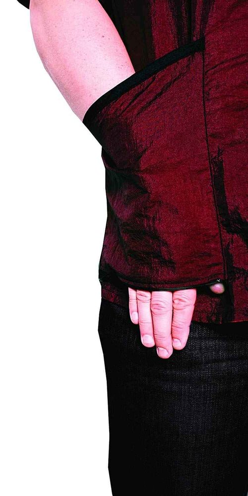 Betty Dain Premier Barber Jacket, Soft, Lightweight, Water Resistant Nylon Repels Hair, Zippered Front, Two Angled Lower Pockets with Zippered Bottoms, Angled Chest Pocket, Burgundy, 5X