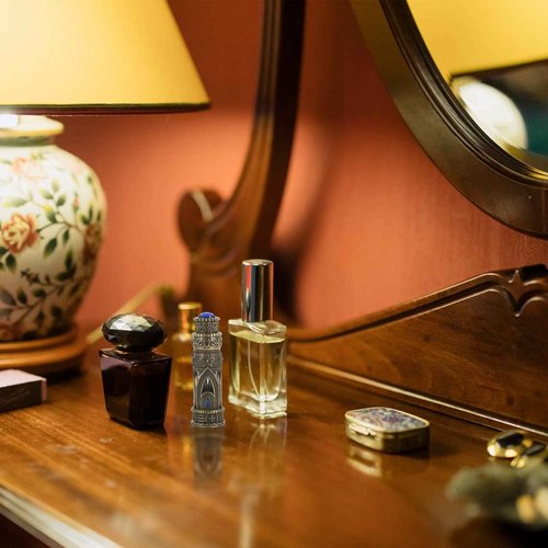 Beaupretty 2pcs Vintage Perfume Bottle, Dubai Perfume Bottle Empty Bottle Perfume Sub Bottle Glass Essential Oil Container Middle East