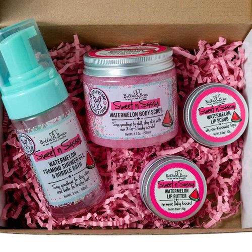 Bella & Bear Sweet 'n; Sassy MIdi Bath & Body Gift Set with Foaming Shower Gel & Bubble Bath, Body Scrub & Lip Scrub and Lip Butter. Great Gifts for Women Birthdays, Girlfriends, Bridesmaids
