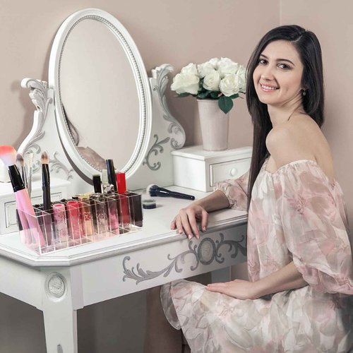 Dmopipp Lipstick Organizer 24 Slot Lipstick Holder Display Rack Small Clear Plastic Compact Lip Gloss Perfume Sample Mascara Holder