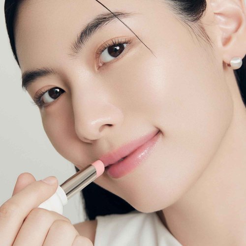 Sulwhasoo Glowing Lip Balm, Petal - Korean Anti-Aging Lip Treatment Balm, Nourishes, Hydrates, Naturally Plumps & Visibly Smooths Winkles, Smooths Dry, Flaky Lips - 0.1 oz.
